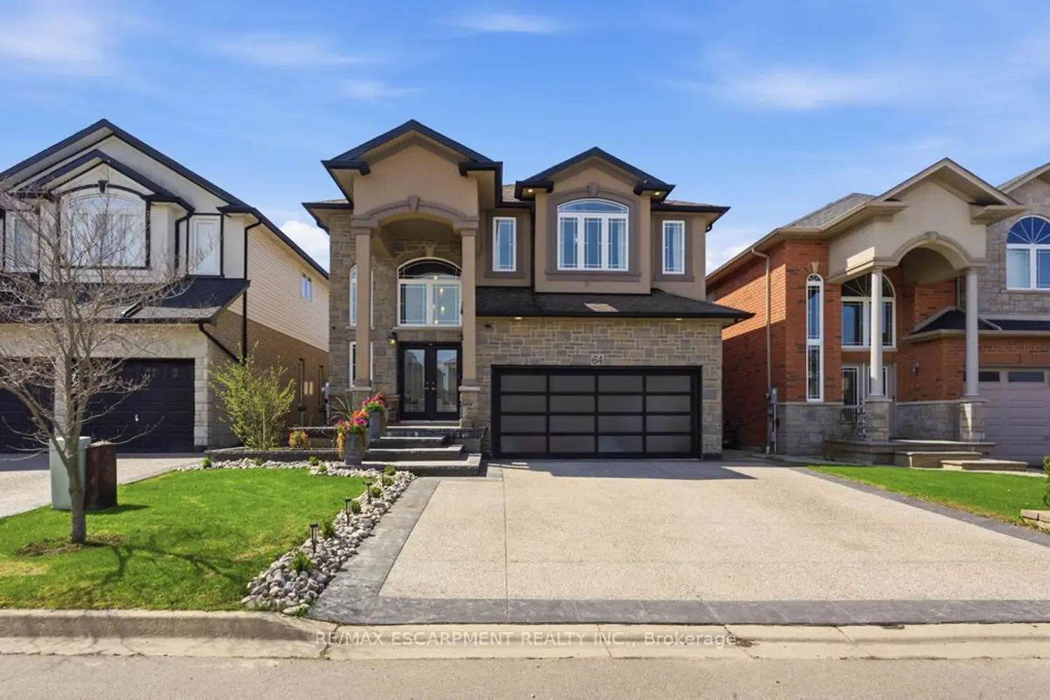 64 Onyx Court