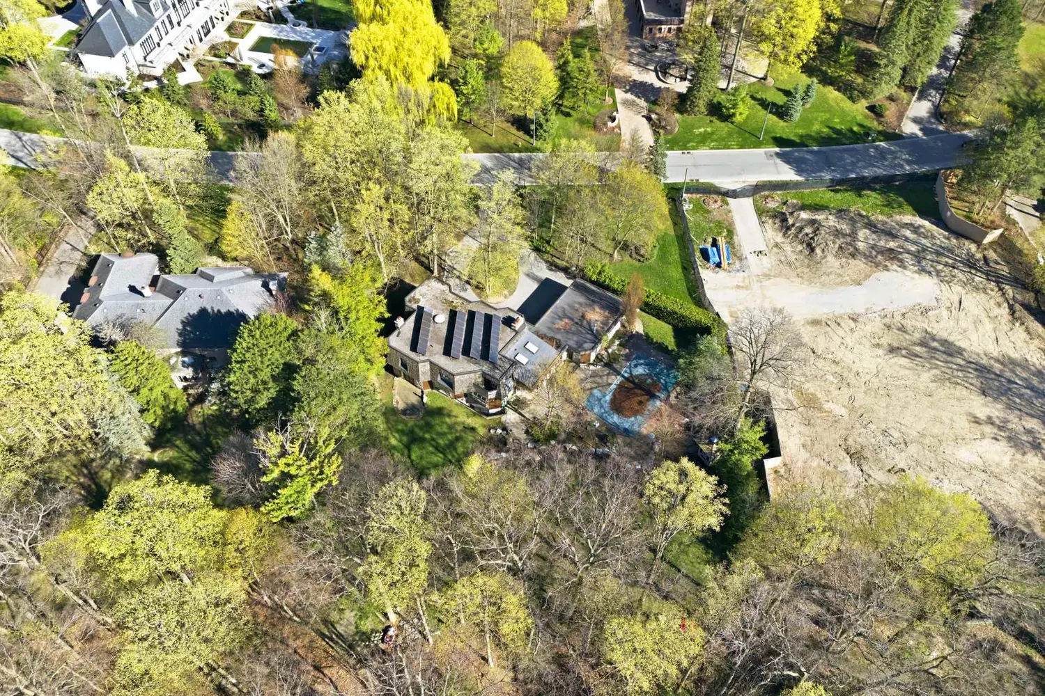 Additional image 17 of 72 Golf Avenue