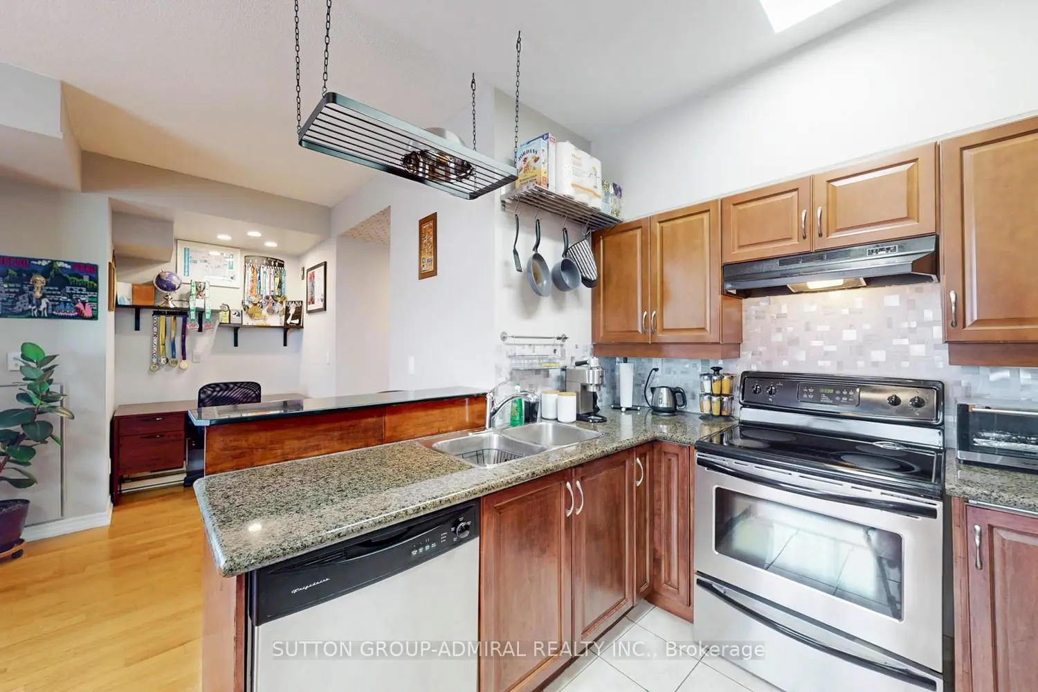Additional image 2 of 4200 Bathurst Street 707