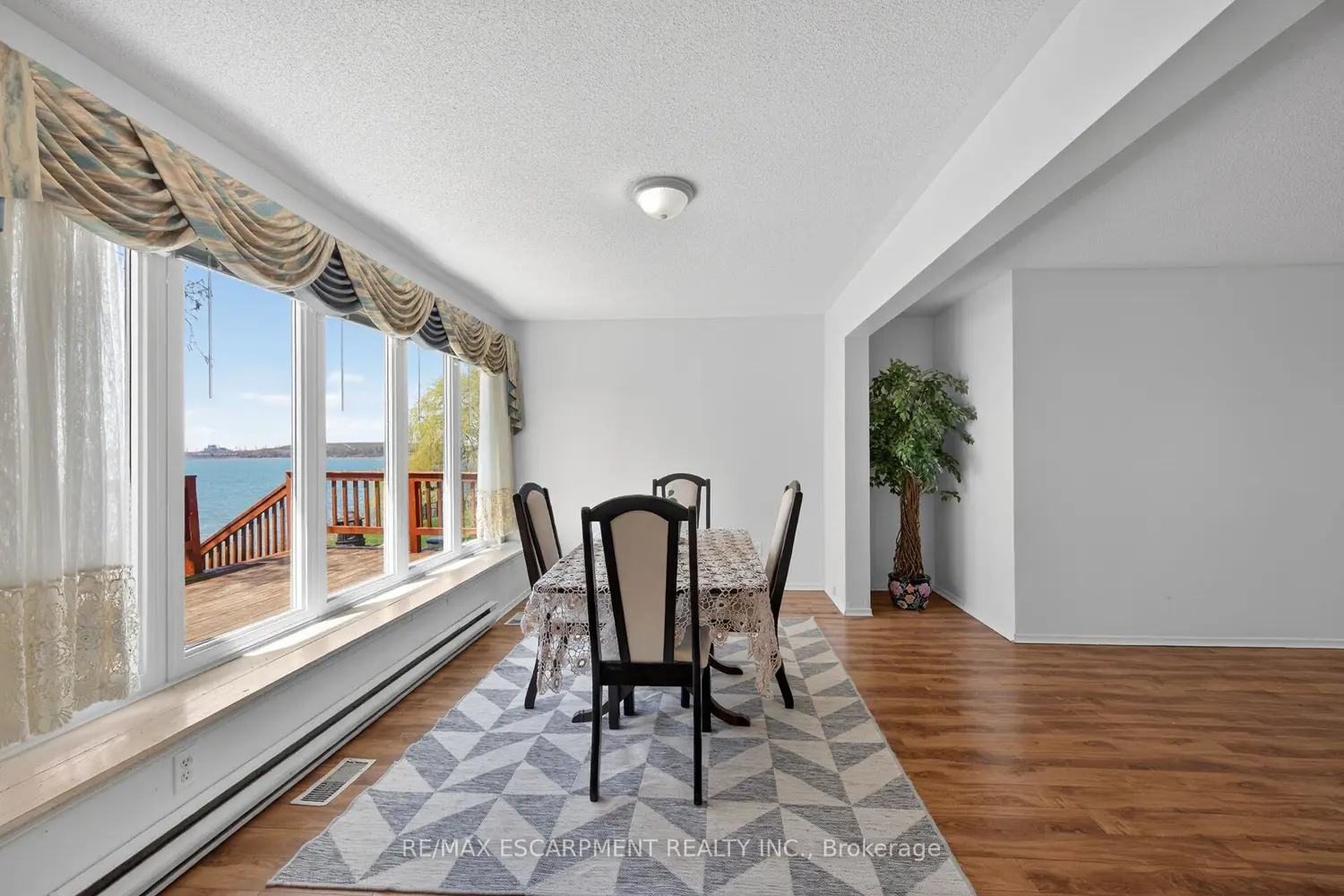 406 South Coast Drive photo 2