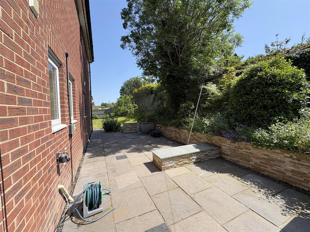 Additional image 14 of 5 bed detached house to rentGlaisdale Court, Darlington DL3
