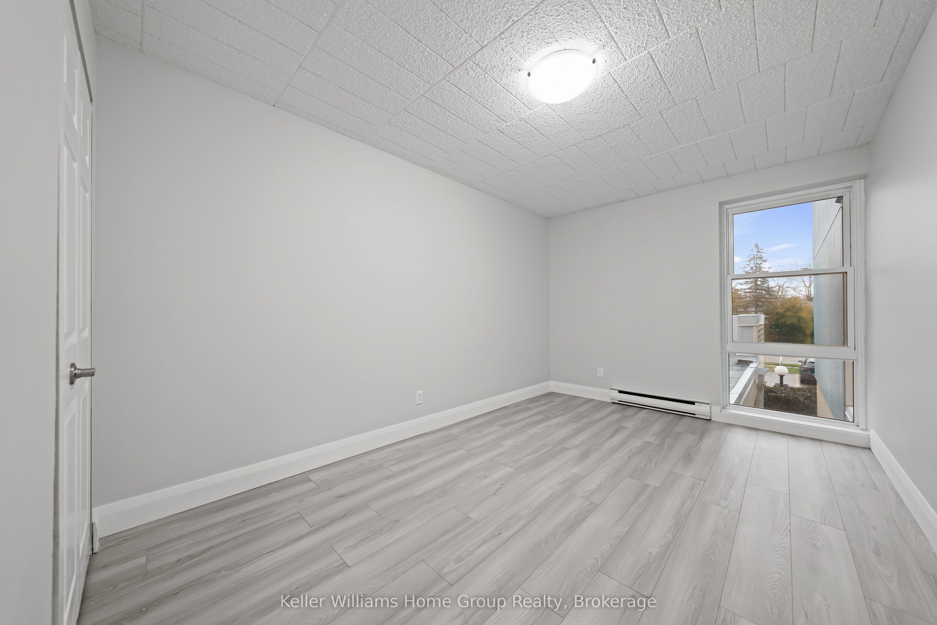 Additional image 4 of 408-91 Conroy Crescent, Guelph, ON, N1G 2V5