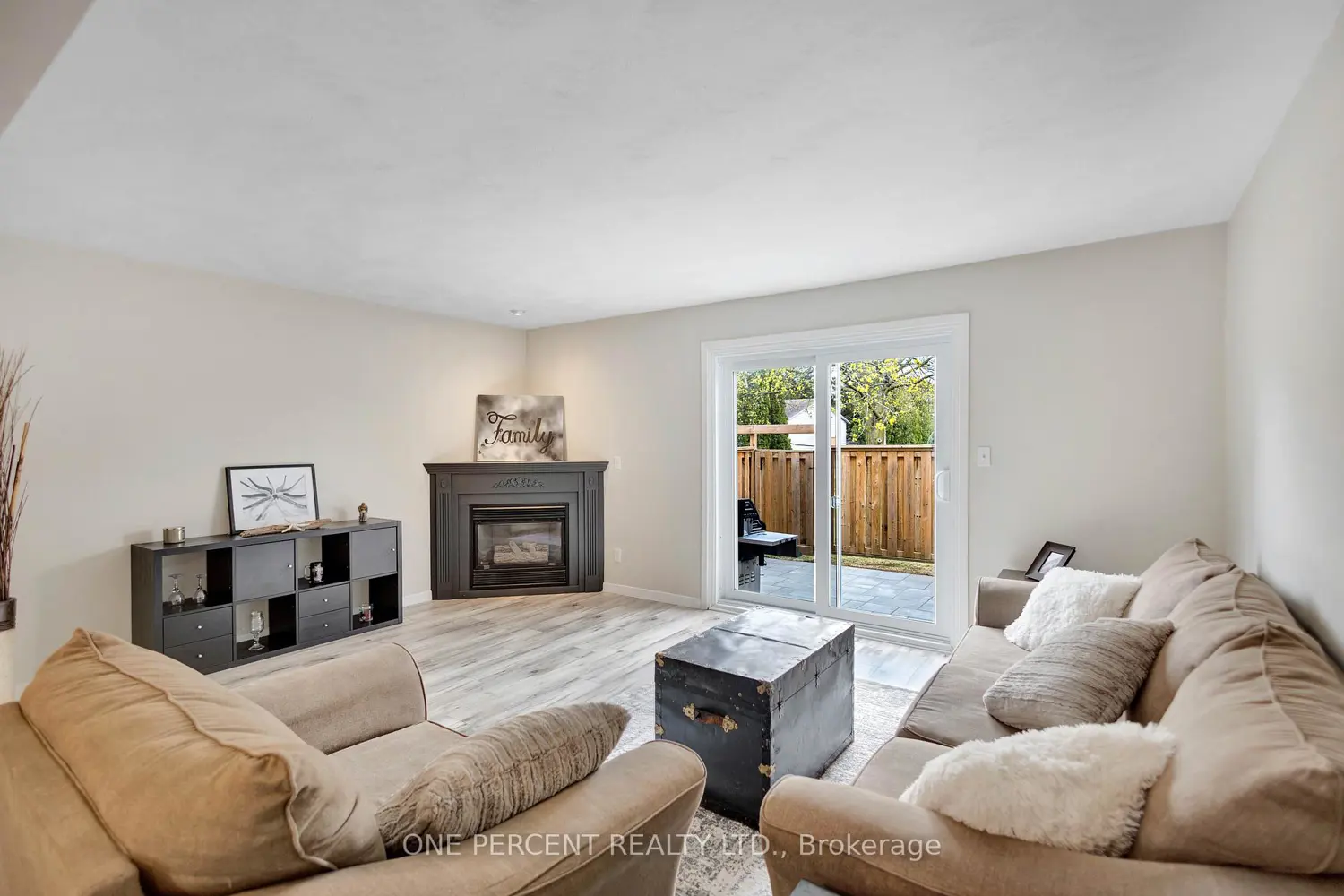 Additional image 6 of 32 Montclair Crescent