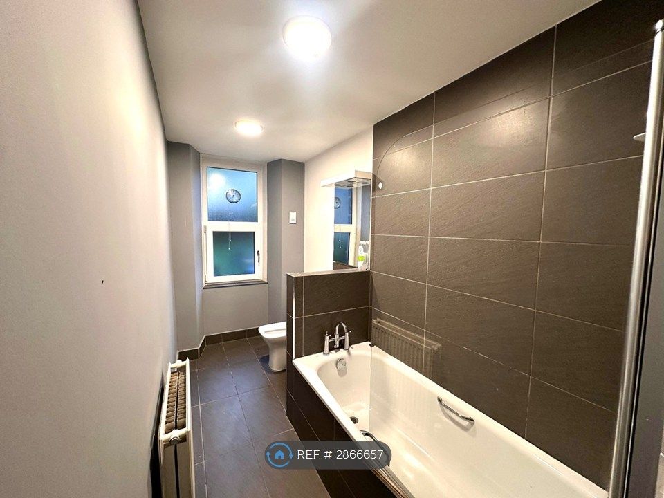 Additional image 15 of 4 bed flat to rentCecil St, Glasgow G12