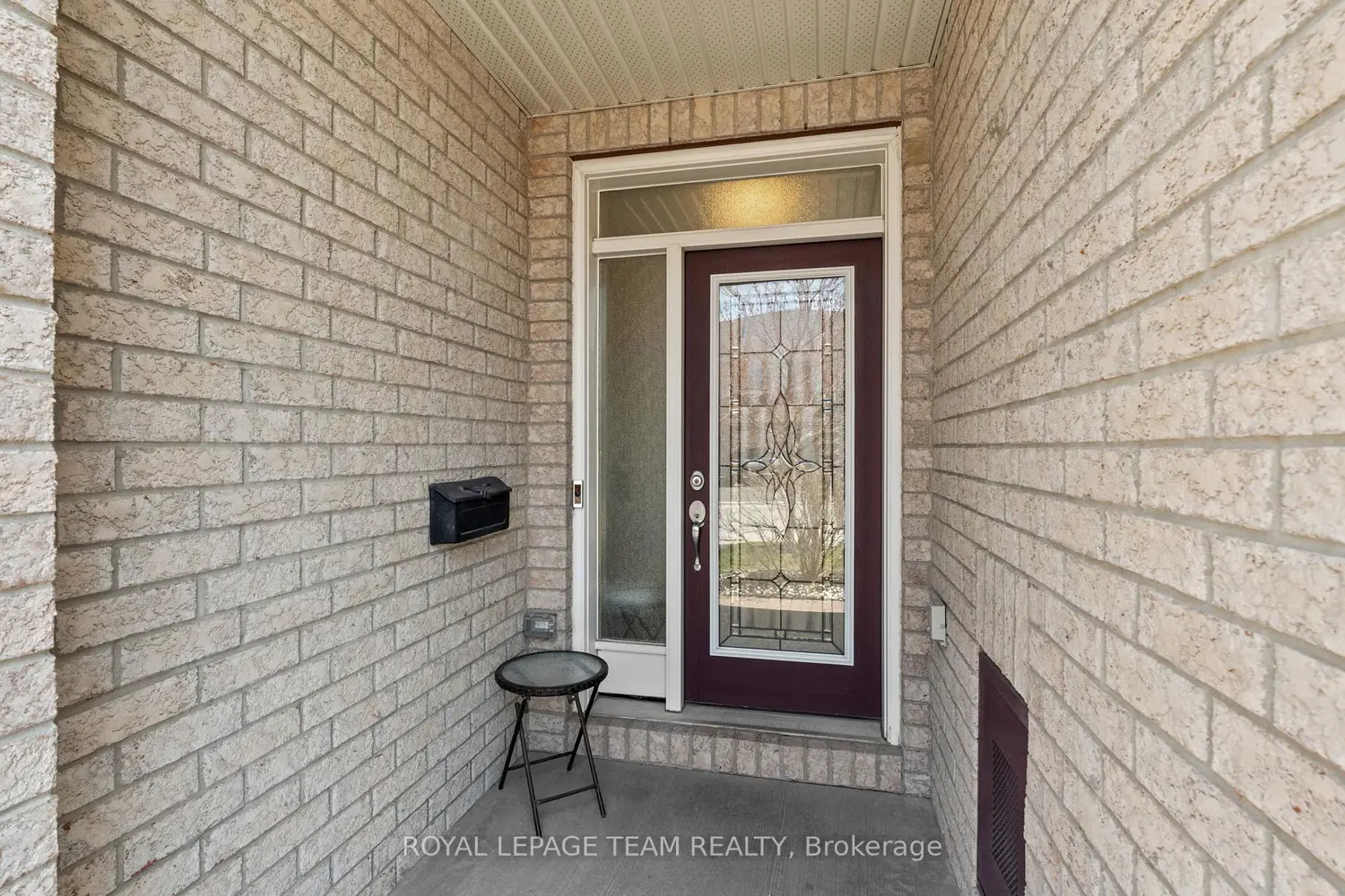 334 Warmstone Drive photo 2