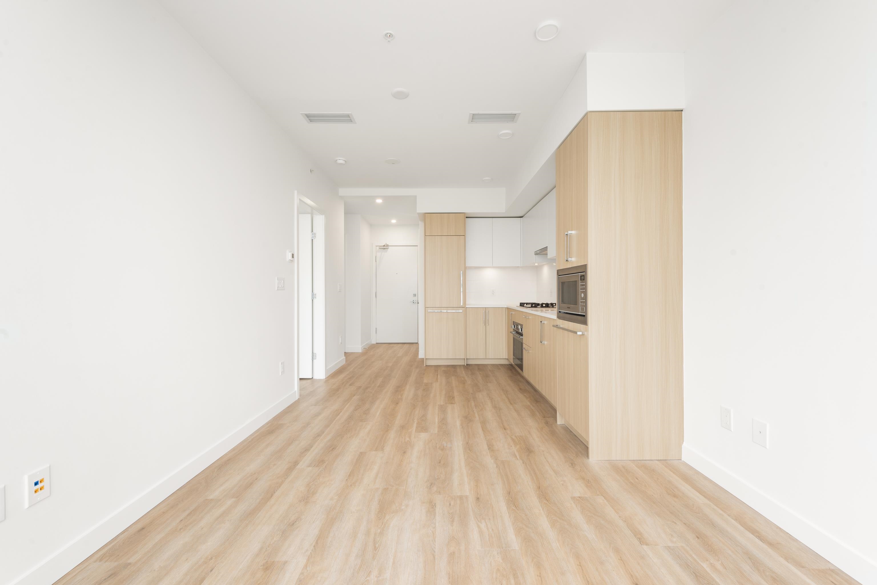 Additional image 4 of 408-9675 King George Boulevard, Surrey, BC, V3T 0T7