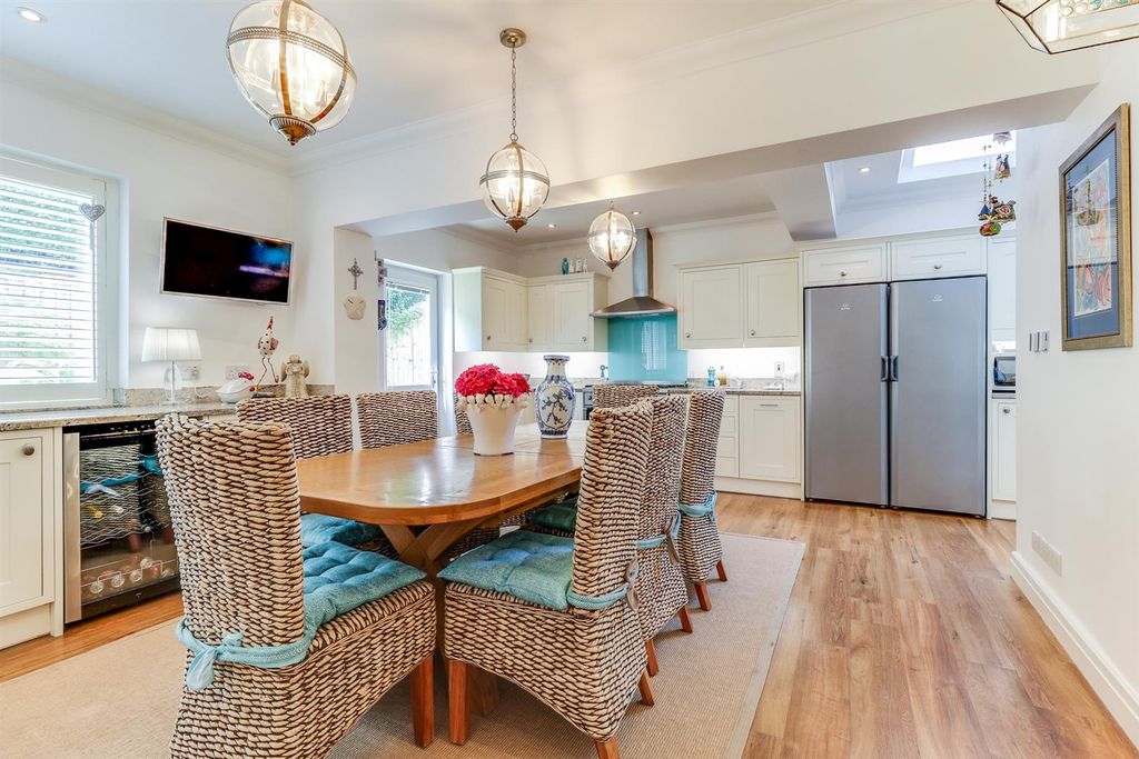 Additional image 2 of 5 bed detached house to rentLansdown, Cheltenham GL51