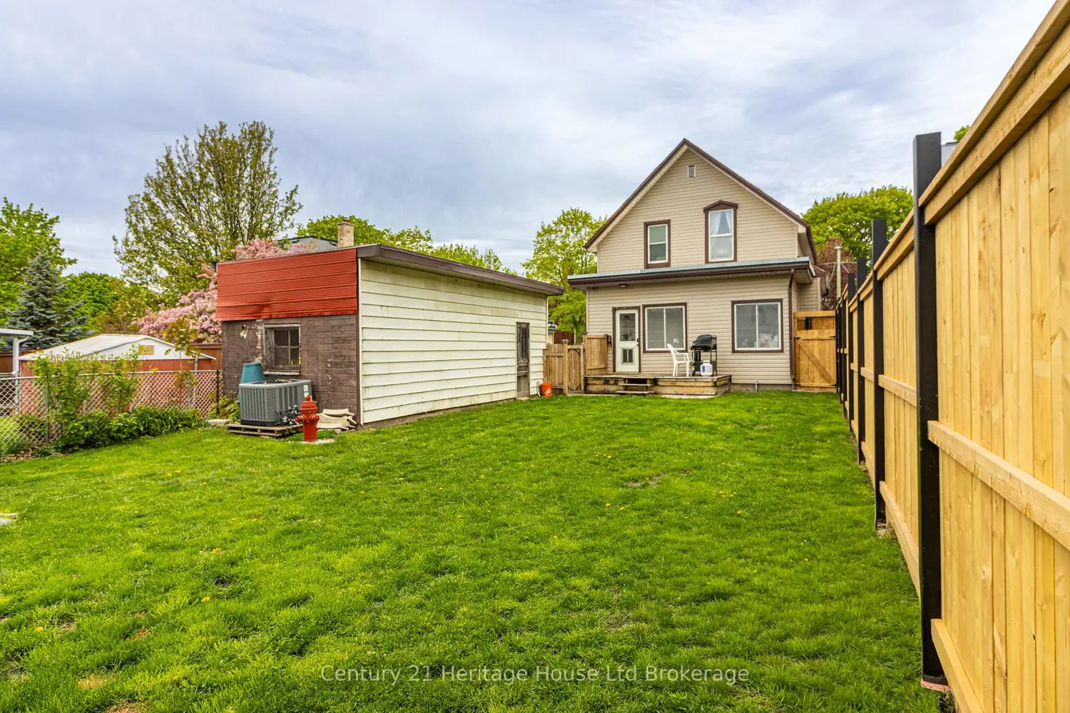 Additional image 11 of 552 Hatch Street