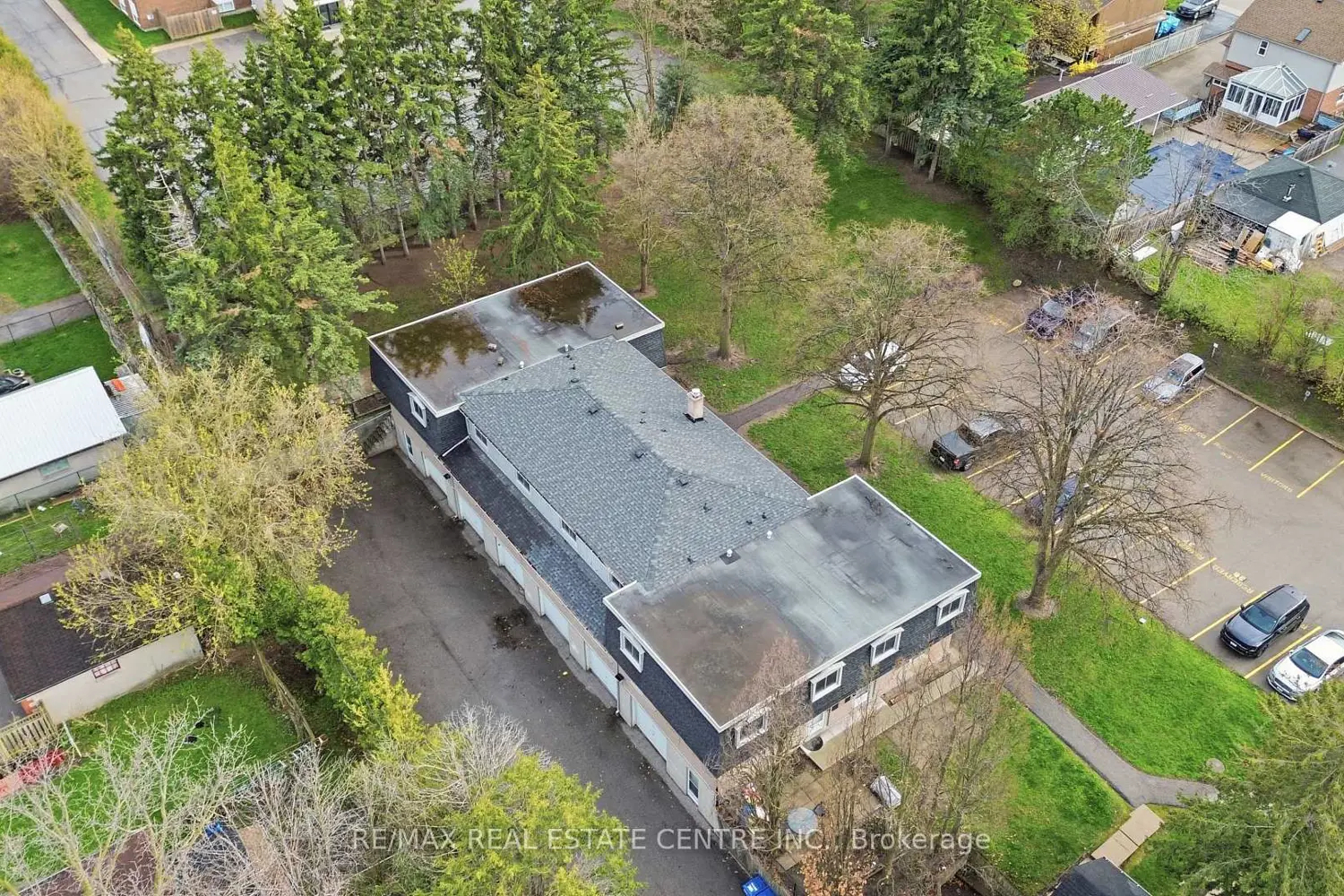 Additional image 15 of 76 Borden Parkway 10