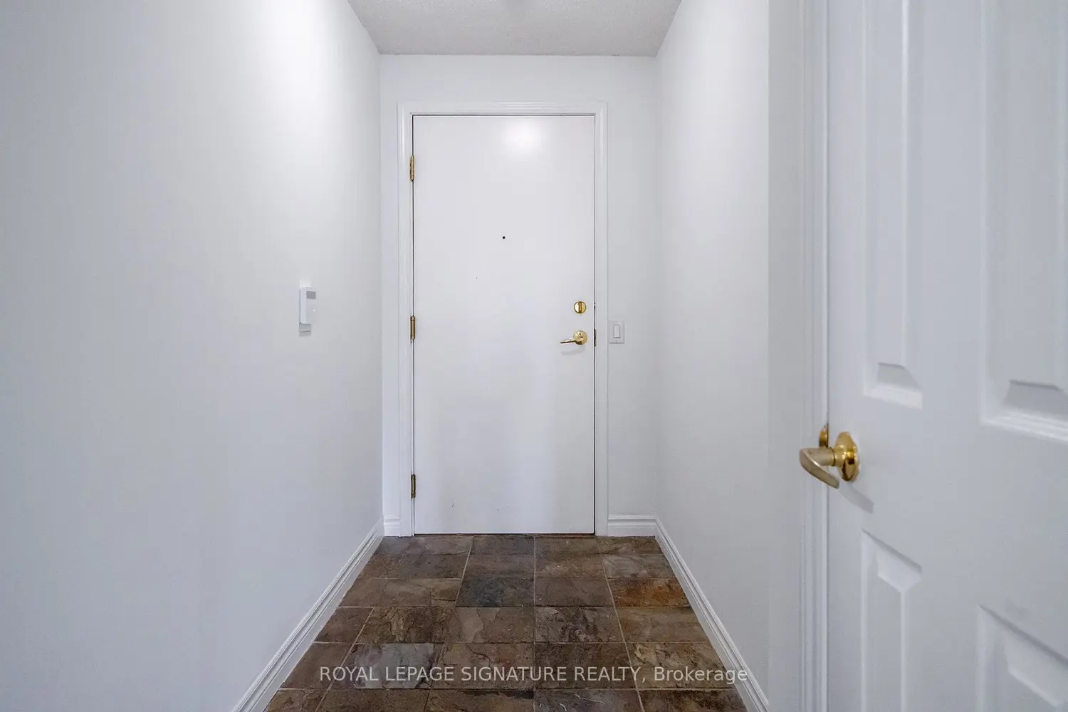 Additional image 9 of 25 Kingsbridge Garden Circle 2321
