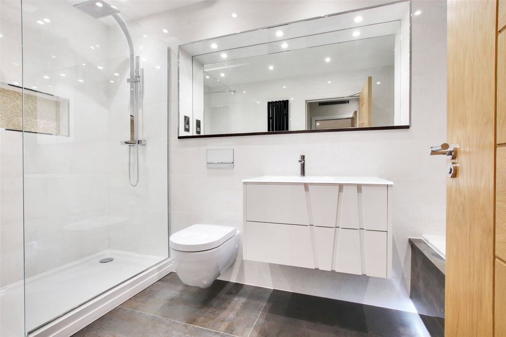 Additional image 9 of 2 bed flat to rentGranville Road, Sevenoaks, Kent TN13