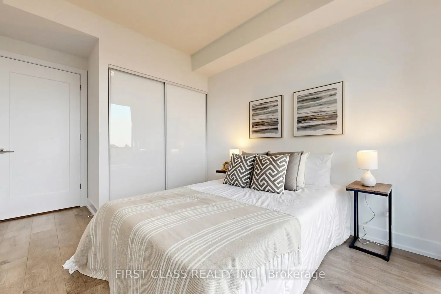 Additional image 8 of 25 Adra Grado Way 710