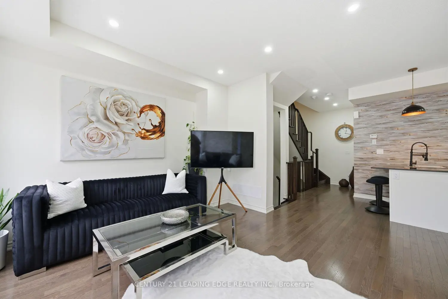 Additional image 6 of 12 Coppini Lane