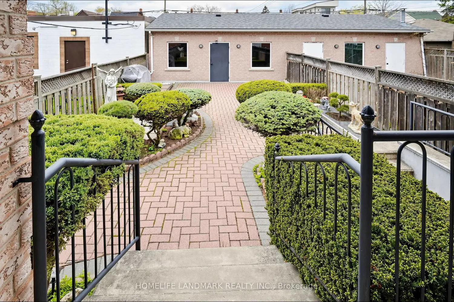Additional image 18 of 70 Bartlett Avenue