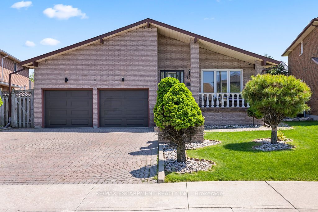 140 Solomon Crescent, Hamilton, ON, L8W 2G7