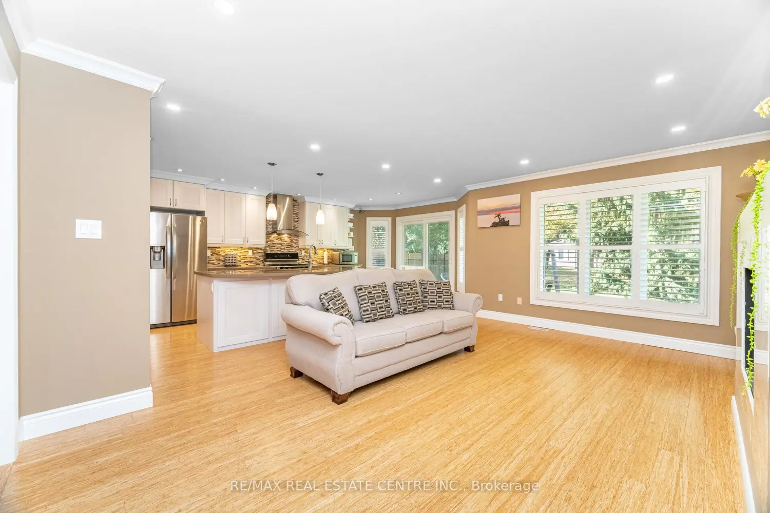 Additional image 7 of 327 Cavendish Drive