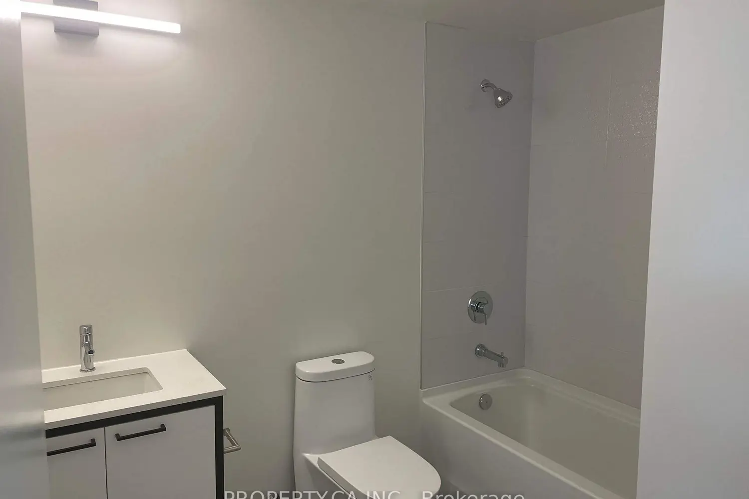 Additional image 11 of 1808 St Clair Avenue 1005