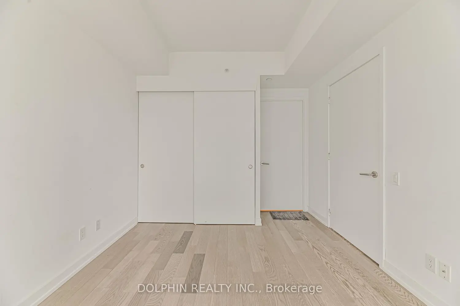 Additional image 13 of 161 Roehampton Avenue 1007