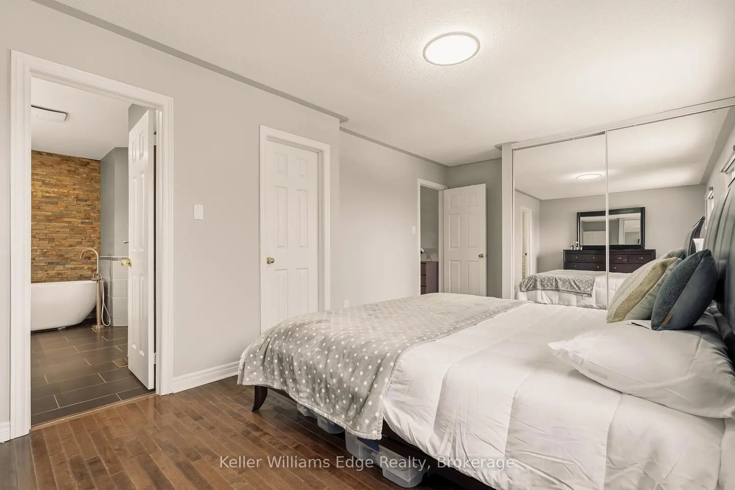 Additional image 8 of 6760 Dillingwood Drive