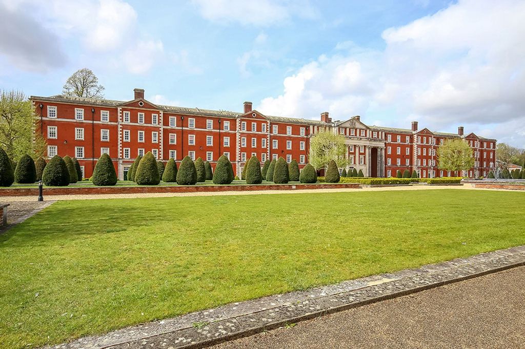 Additional image 11 of 3 bed flat to rentPeninsula Square, Winchester SO23