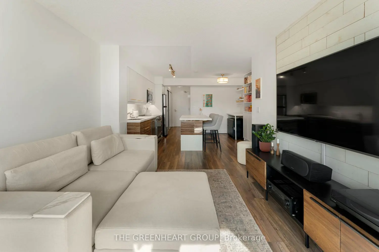 Additional image 16 of 209 Fort York Boulevard 1455