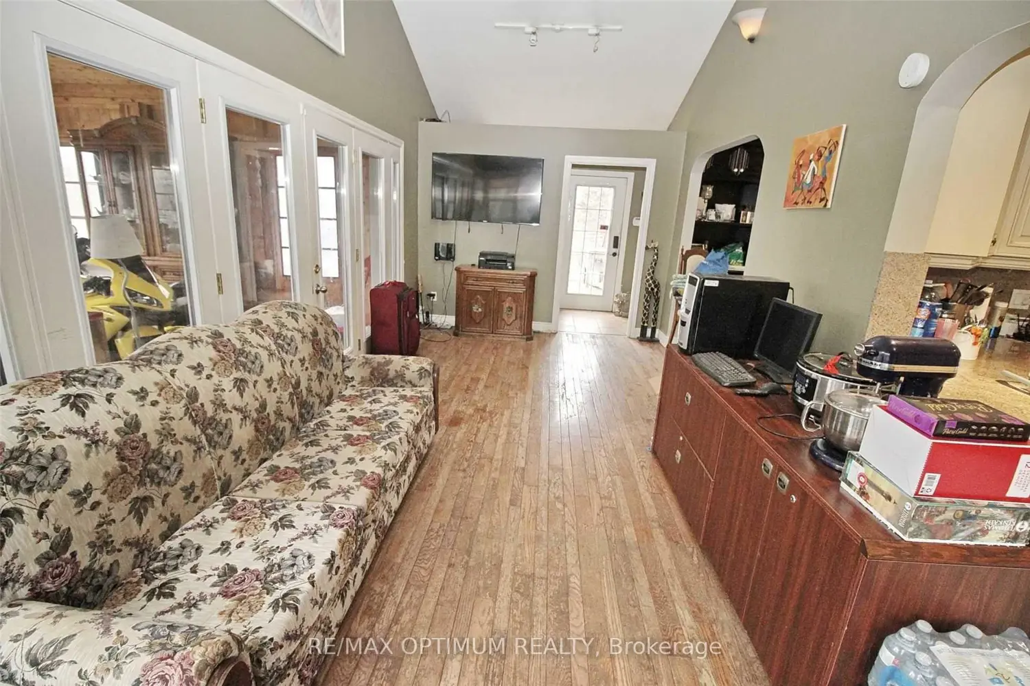 Additional image 7 of 9612 Wellington Road 42