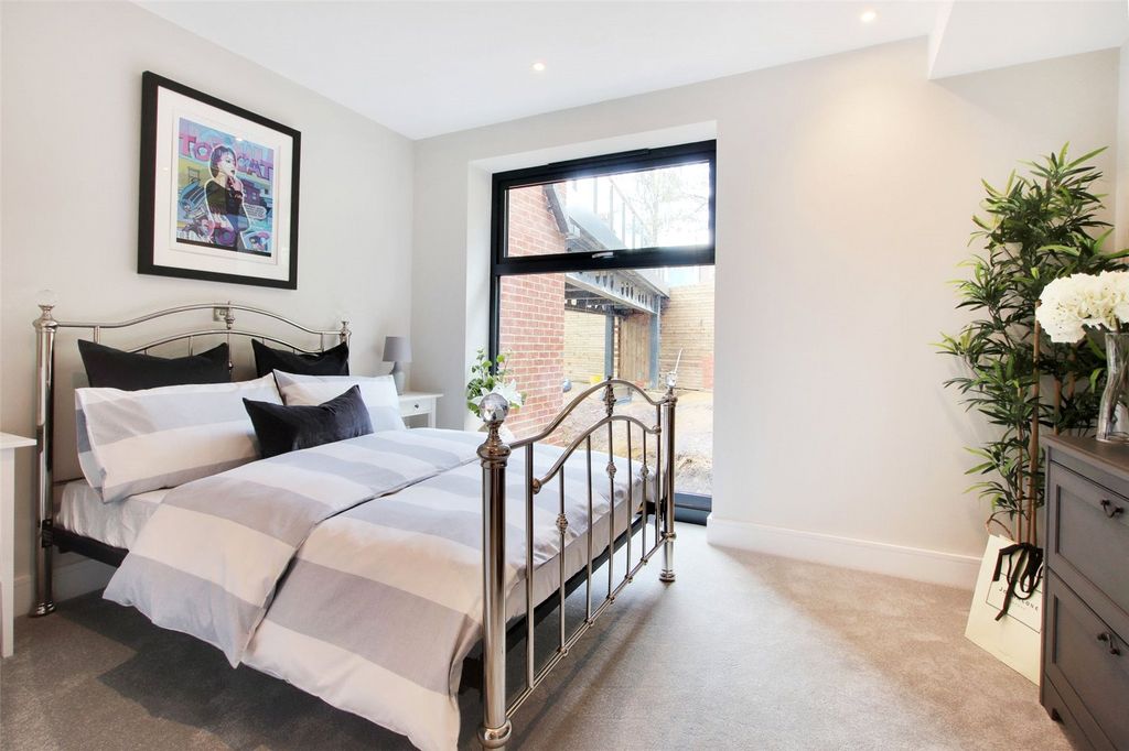 Additional image 7 of 2 bed flat to rentGranville Road, Sevenoaks, Kent TN13