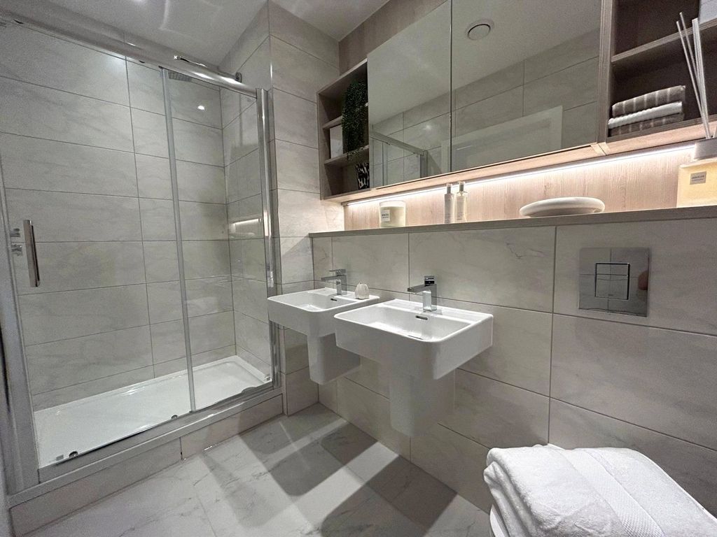 Additional image 8 of 3 bed flat to rentCortland At Colliers Yard, 7 Bankside Boulevard Salford, Greater Manchester M3