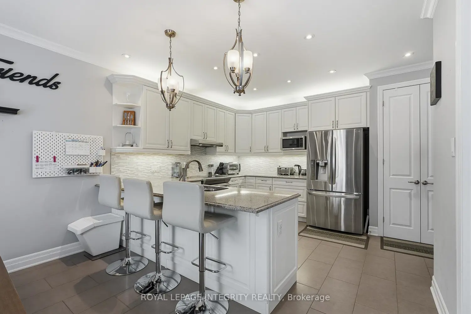109 Soleil Avenue photo 3