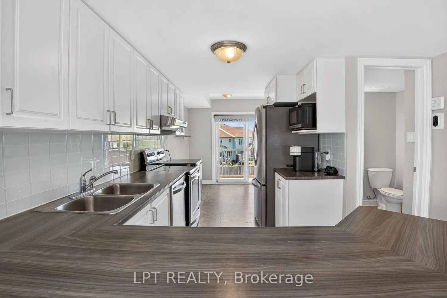 2342 Esprit Drive photo 2