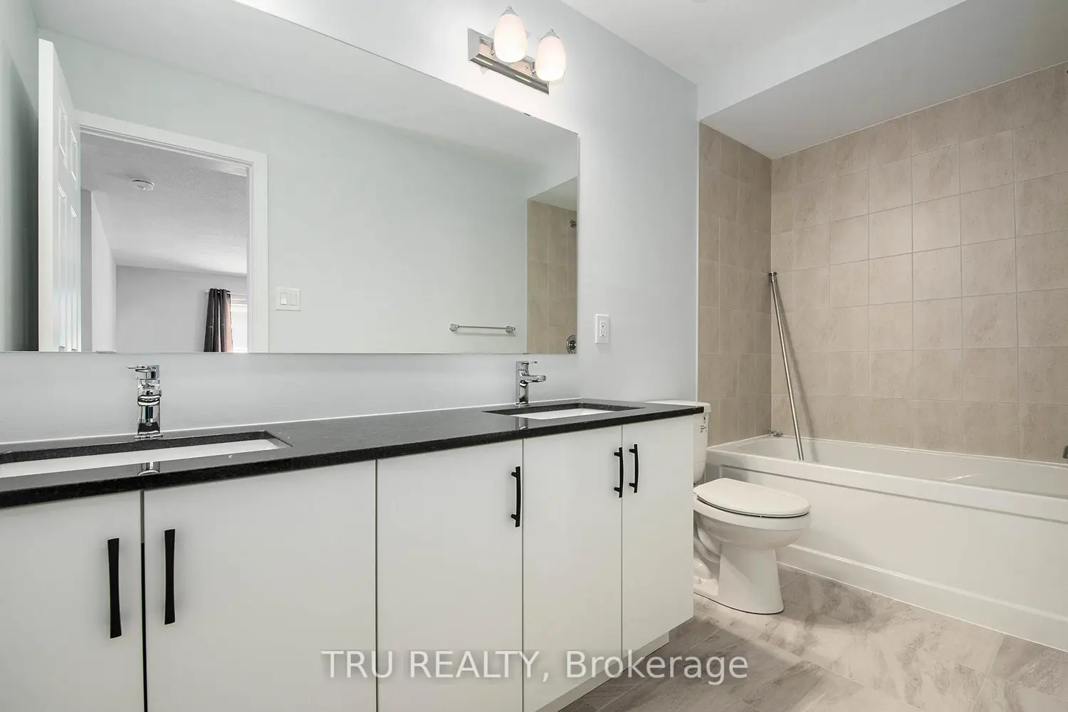 Additional image 11 of 813 Crossgate Street
