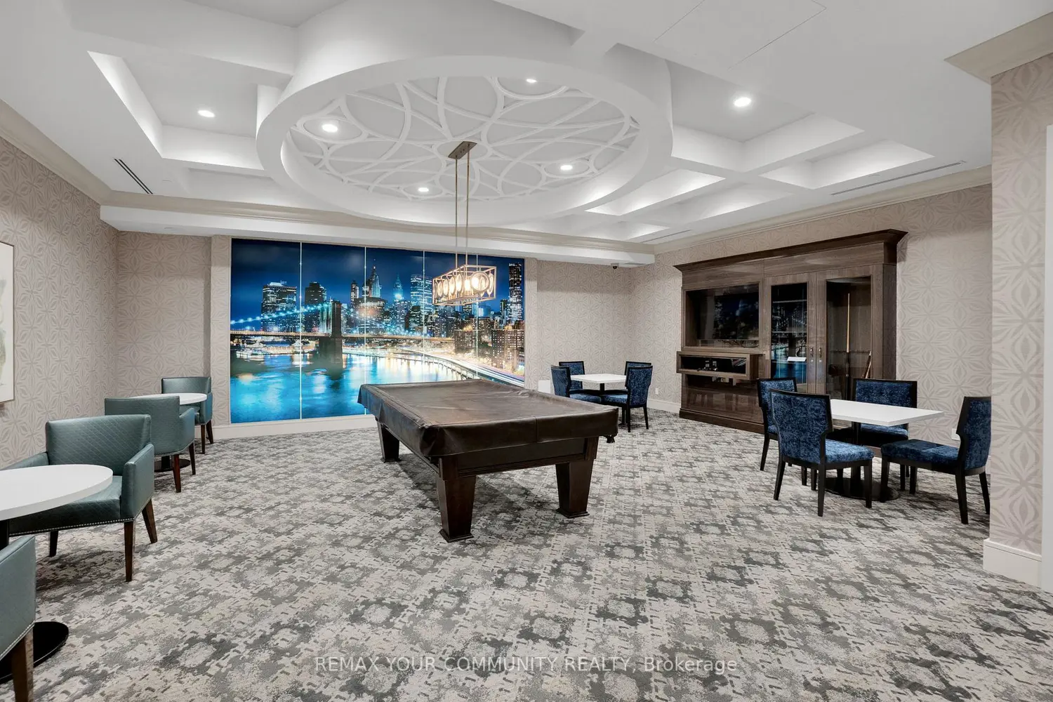 Additional image 15 of 9085 Jane Street 523