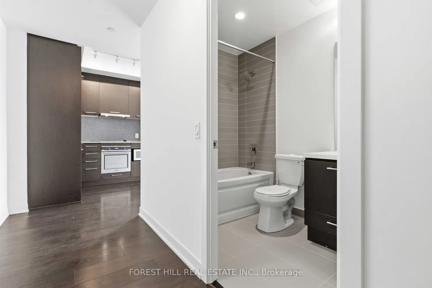 Additional image 10 of 87 Peter Street 2106