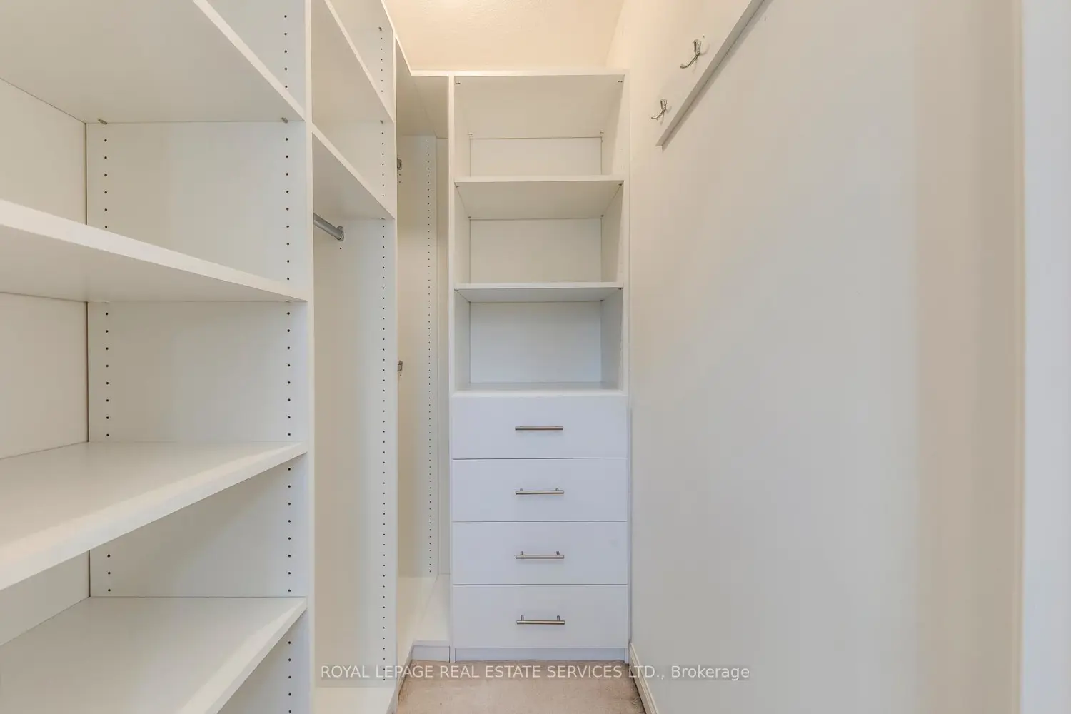 Additional image 10 of 2066 Broadleaf Crescent