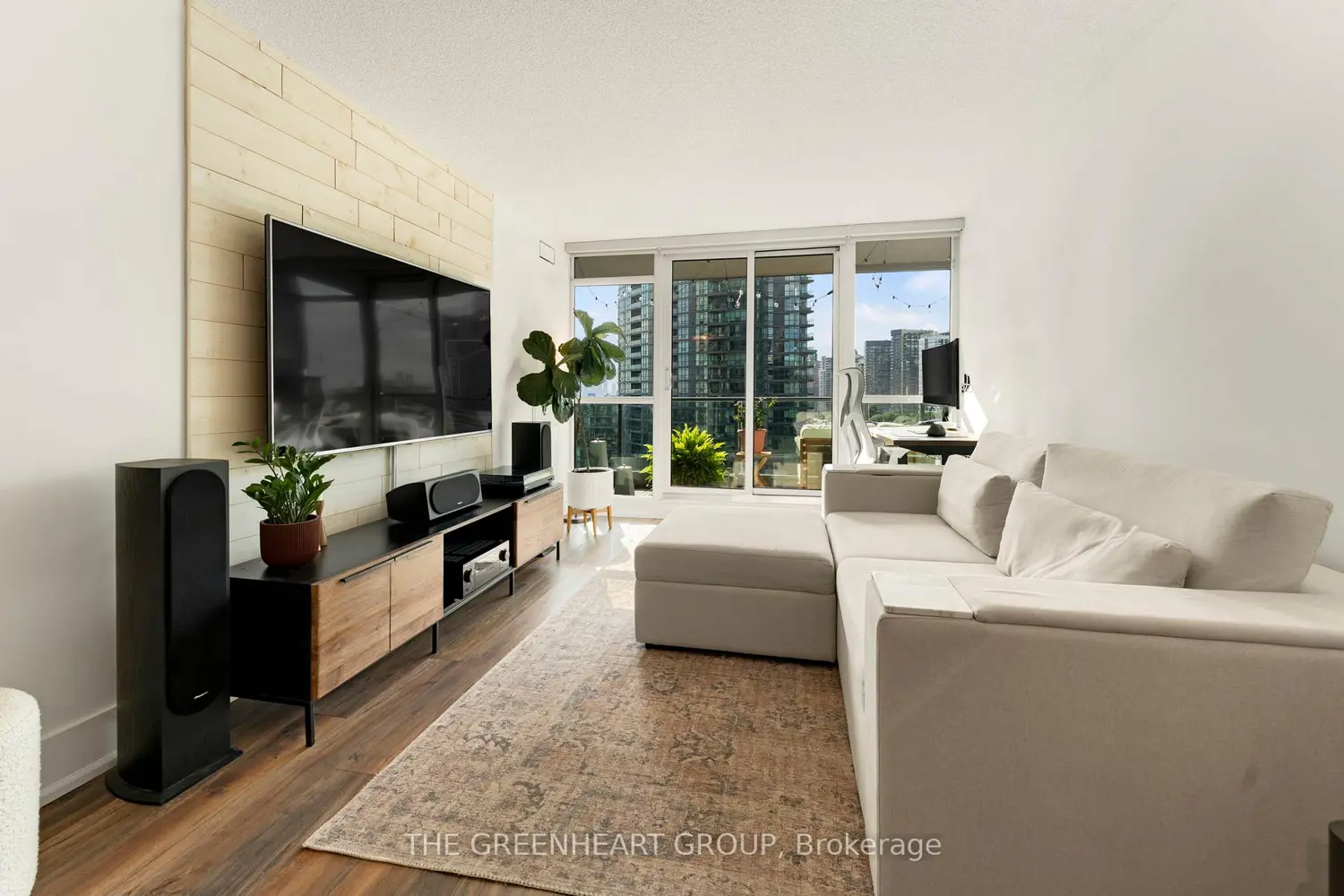 Additional image 12 of 209 Fort York Boulevard 1455