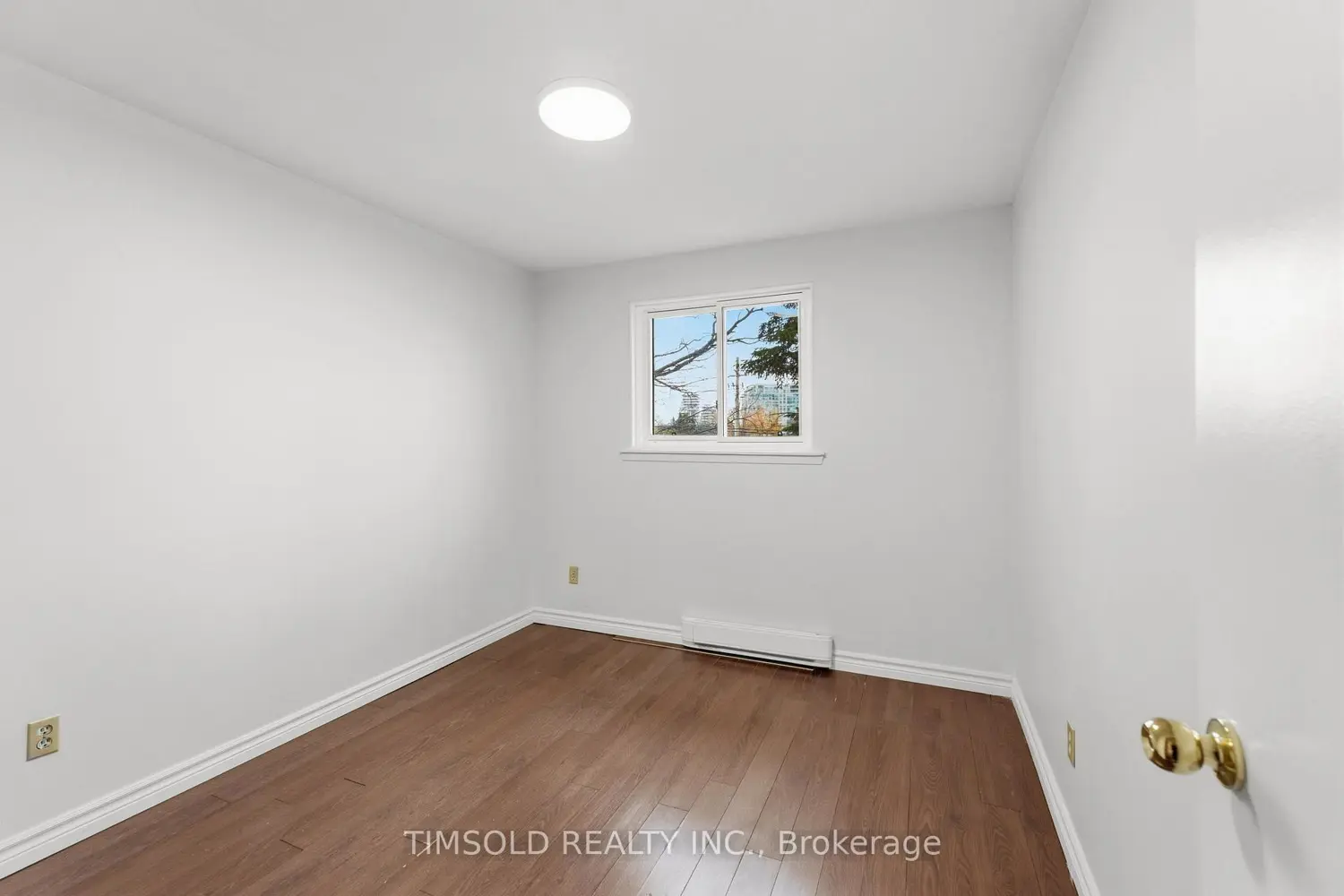 Additional image 11 of 14 Gordon Way