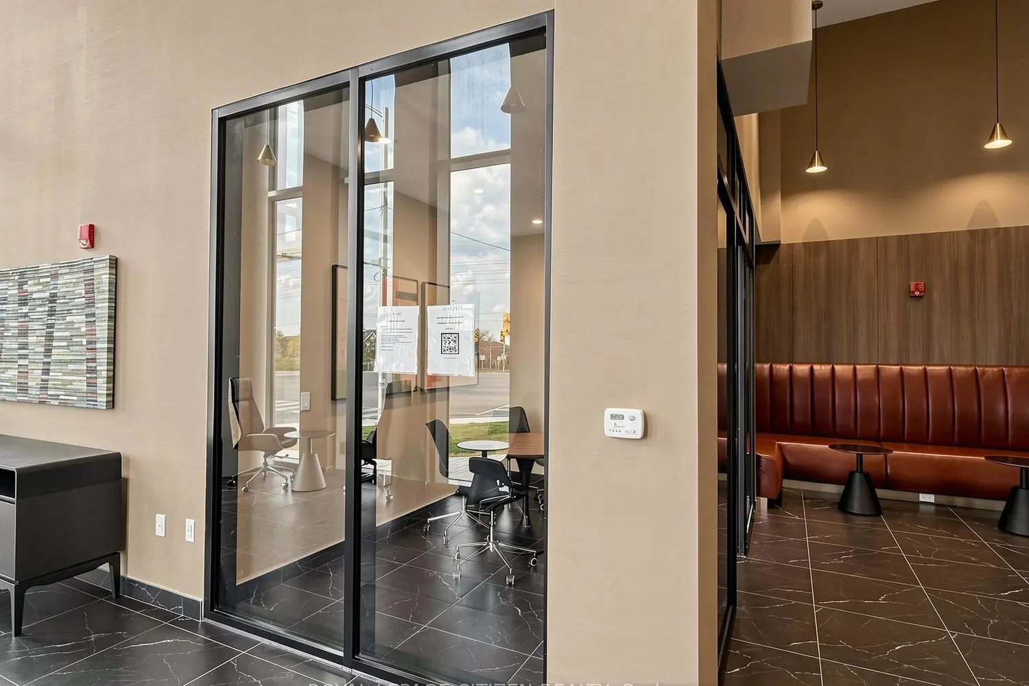 Additional image 10 of 1005 Dundas Street 363