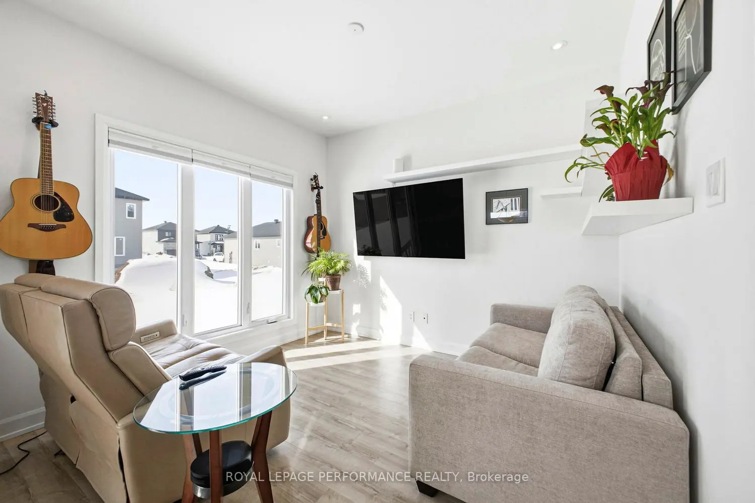 Additional image 10 of 934 Chablis Crescent