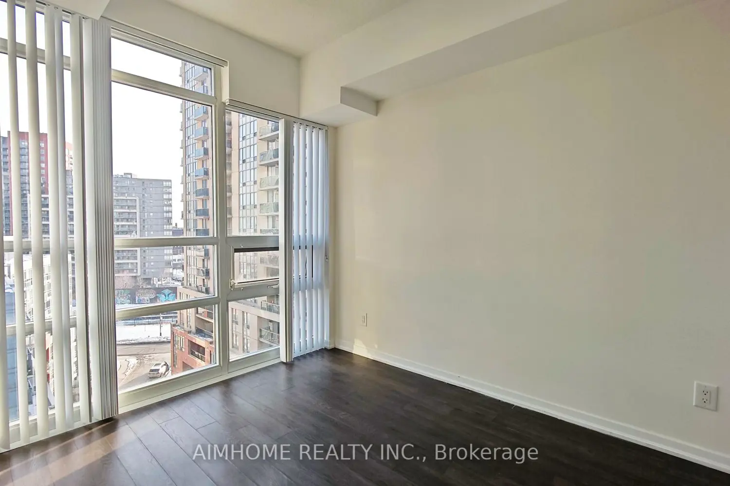 68 Abell Street 1107 photo 2