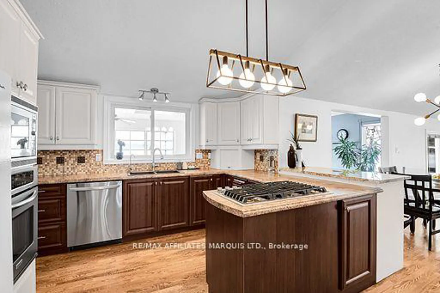 Additional image 6 of 11728 Lakeshore Drive