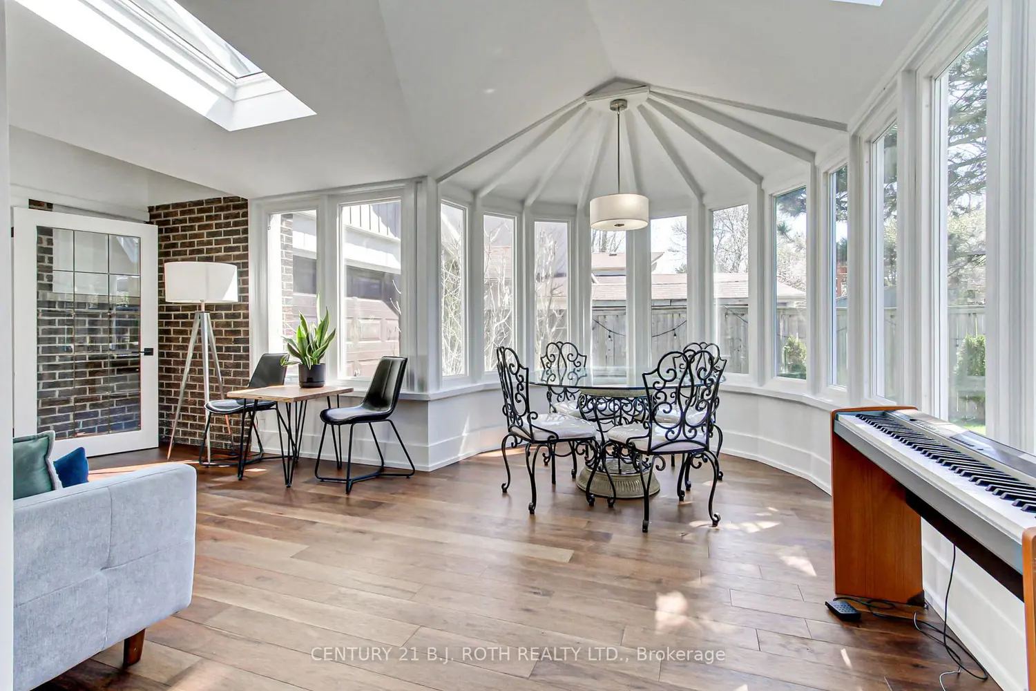 Additional image 3 of 2931 Saint Malo Circle