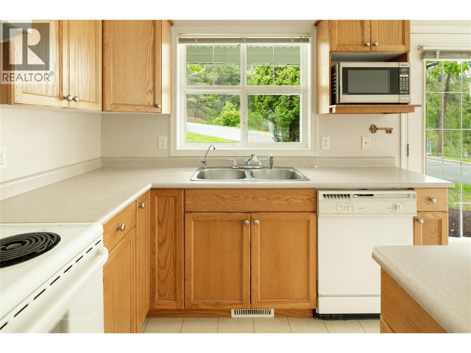 Additional image 5 of 101-3825 Glen Canyon Drive, West Kelowna, BC, V4T2T4