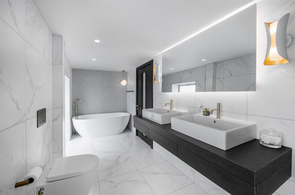 Additional image 31 of 5 bed flat to rentCentury Buildings, St Mary's Parsonage, Manchester M3