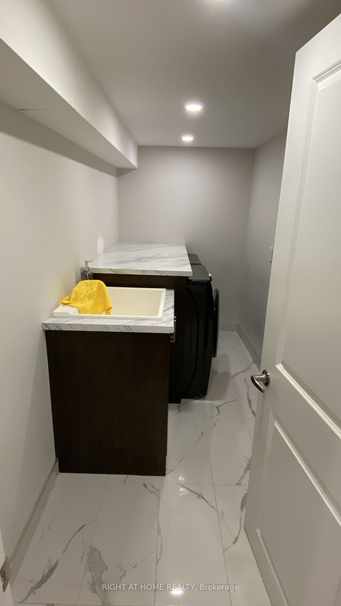 Additional image 2 of 130 Blackwell Crescent, Bradford West Gwillimbury, ON, L3Z 4L4