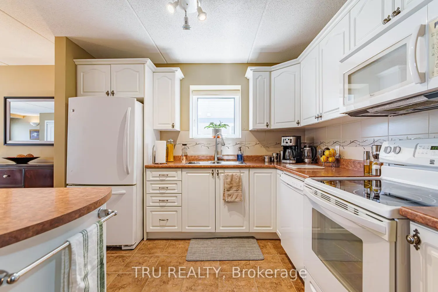 189 Eliot Street 101 photo 5