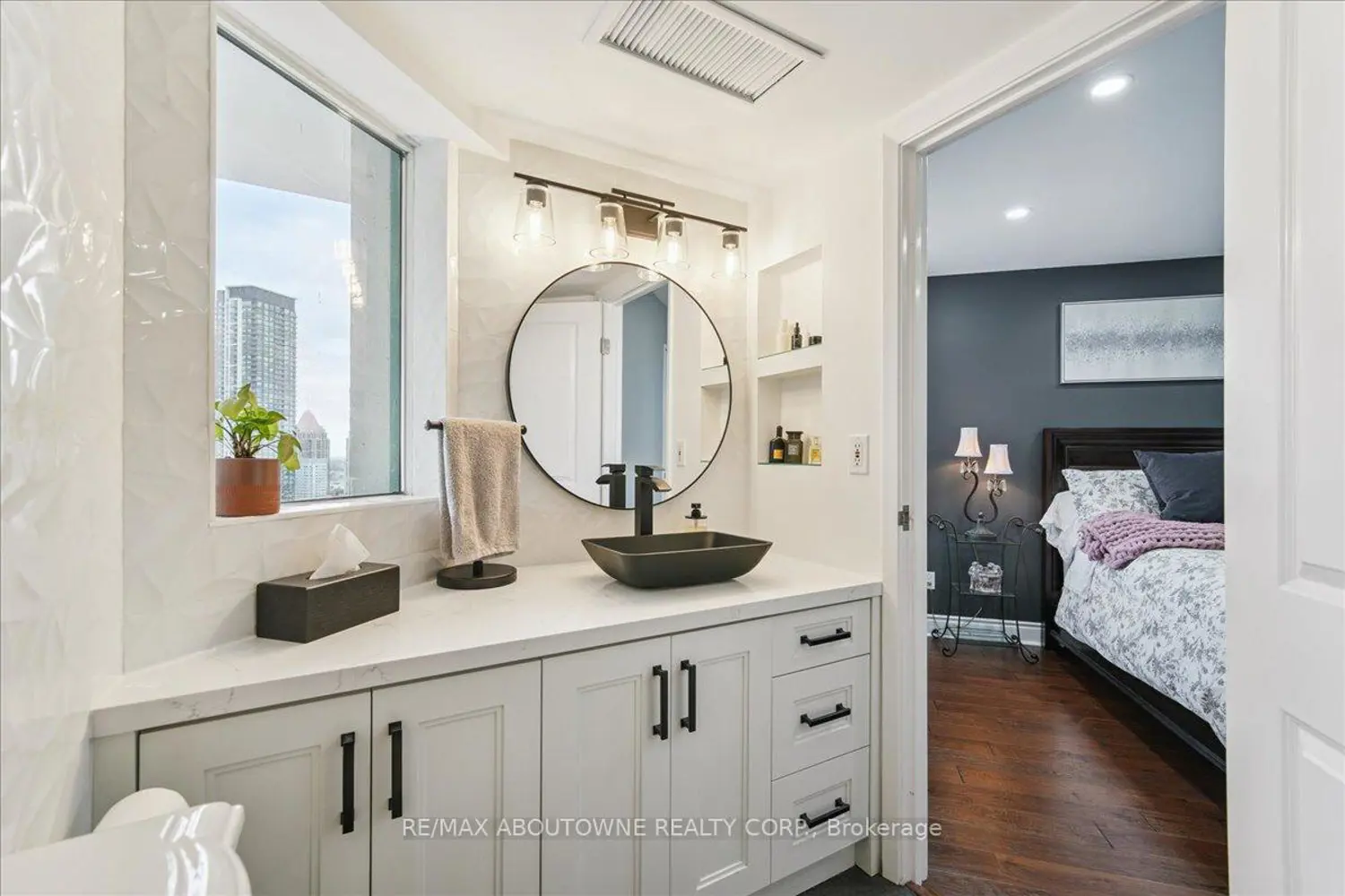 Additional image 14 of 550 Webb Drive 2603