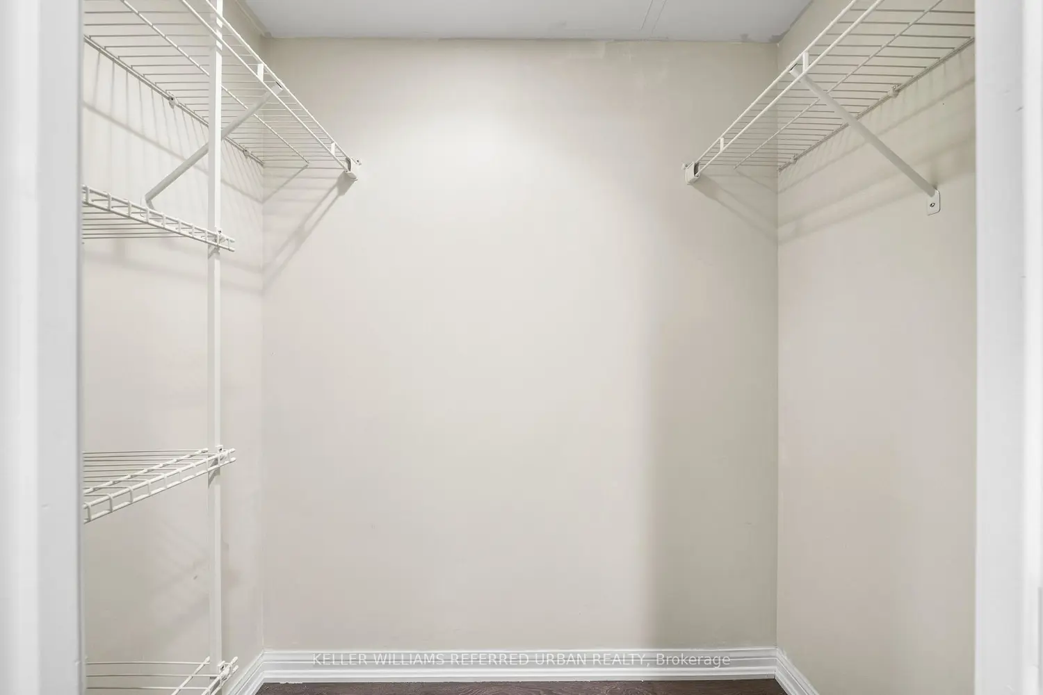 Additional image 7 of 400 Adelaide Street 1022