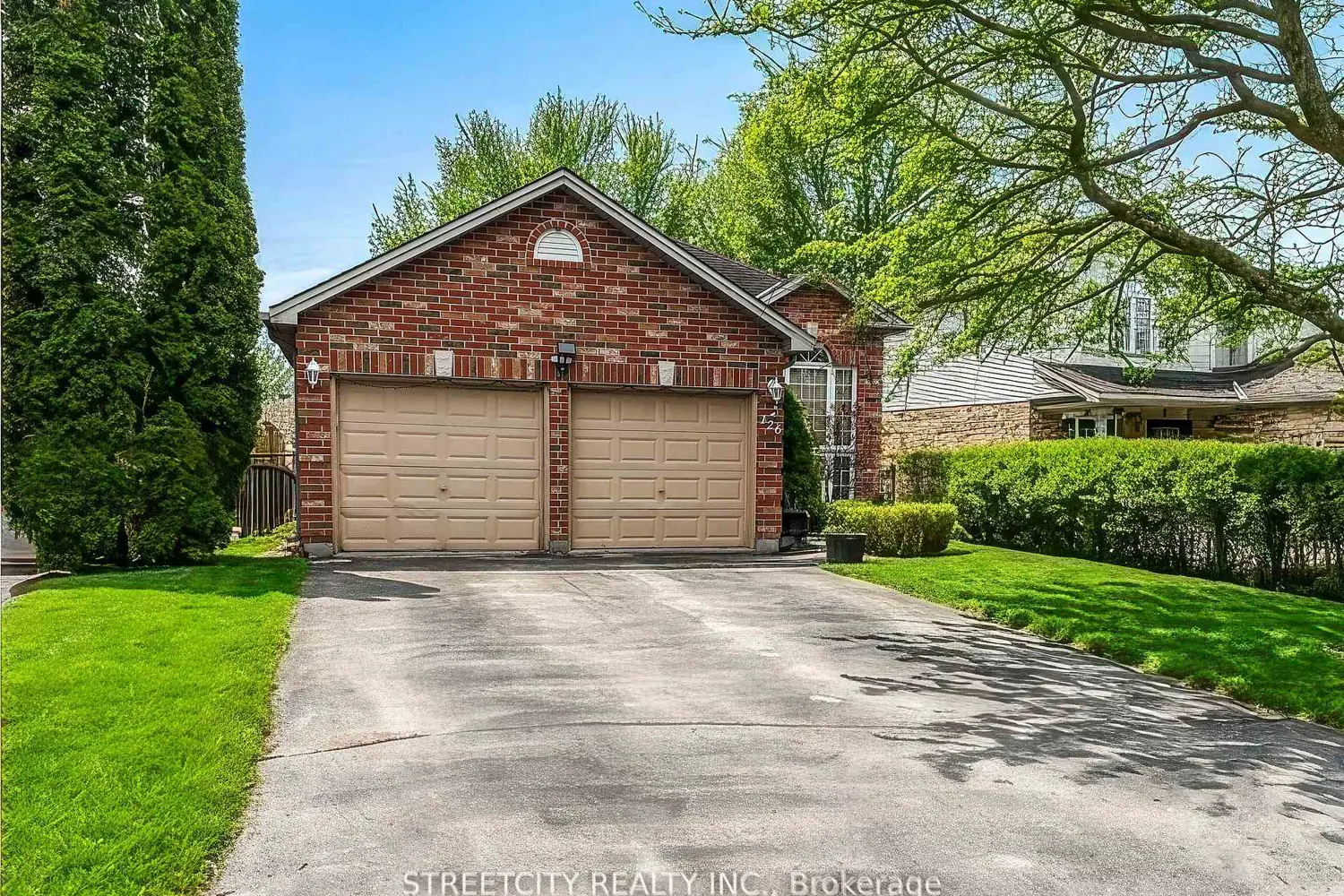 126 Meadowridge Road