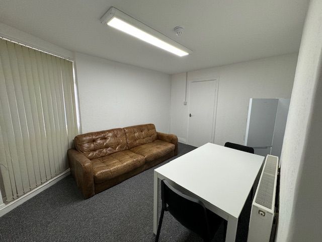 2 bed flat to rentAnlaby Road, Hull HU3