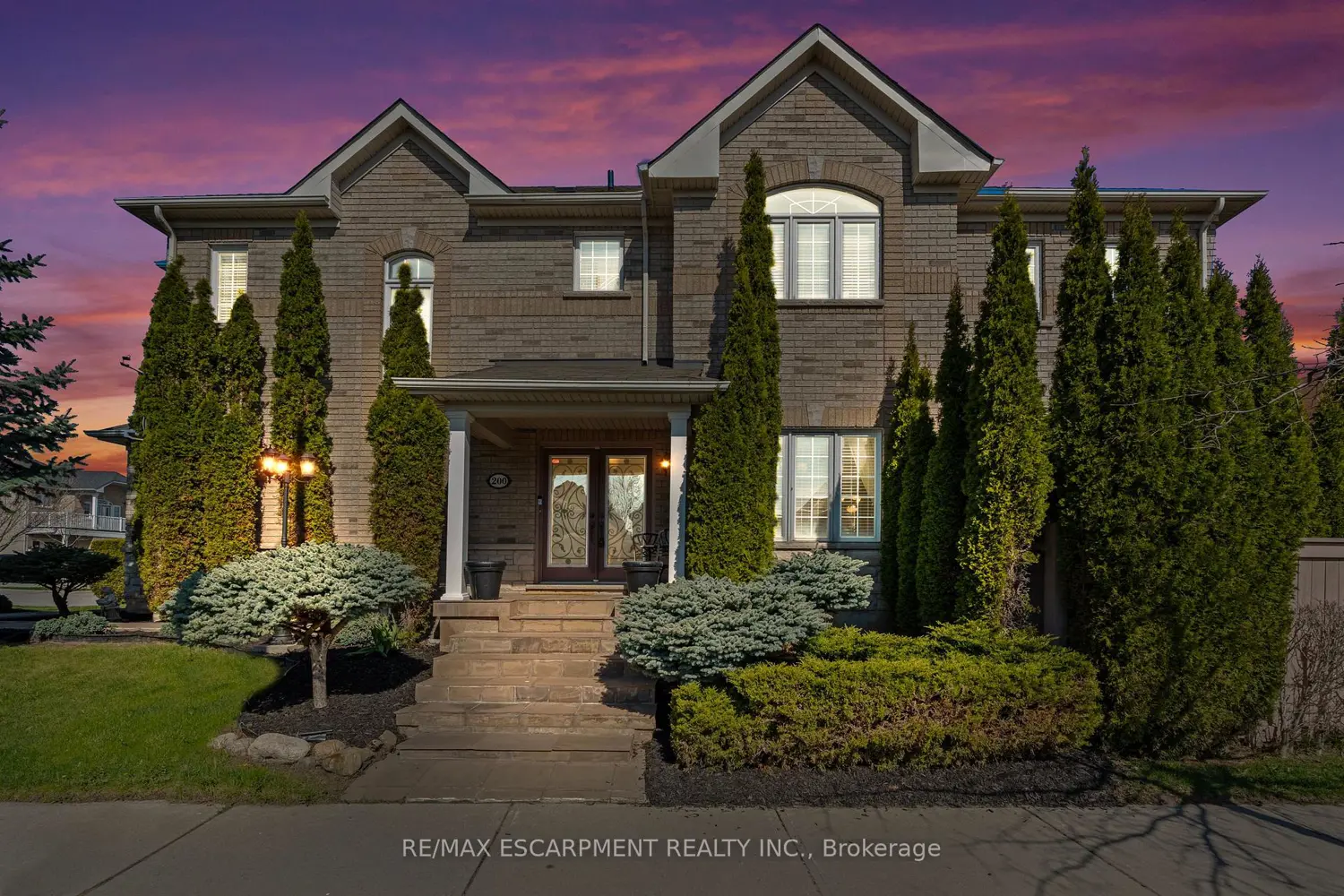 200 Miller Drive photo 4